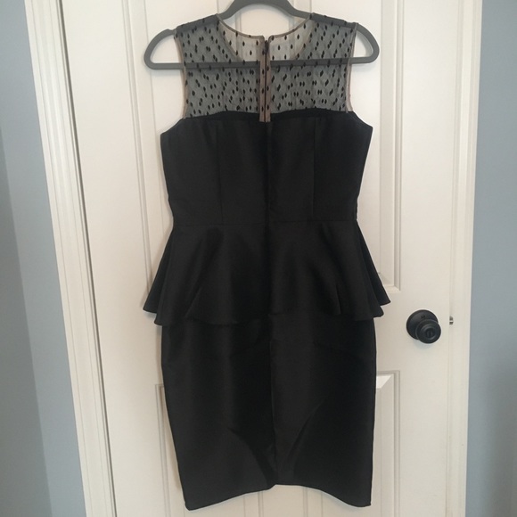 Gorgeous Carmen Marc Valvo dress - Picture 5 of 6